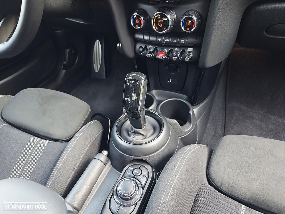 MINI 3 Portas John Cooper Works Auto Desportiva - 33