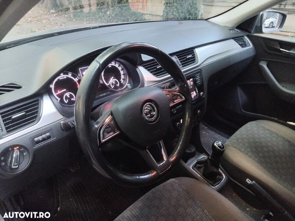 Skoda RAPID 1.0 TSI Avantaj - 9