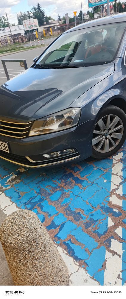 Volkswagen Passat 1.6 TDI DPF BlueMot Comfortline - 1