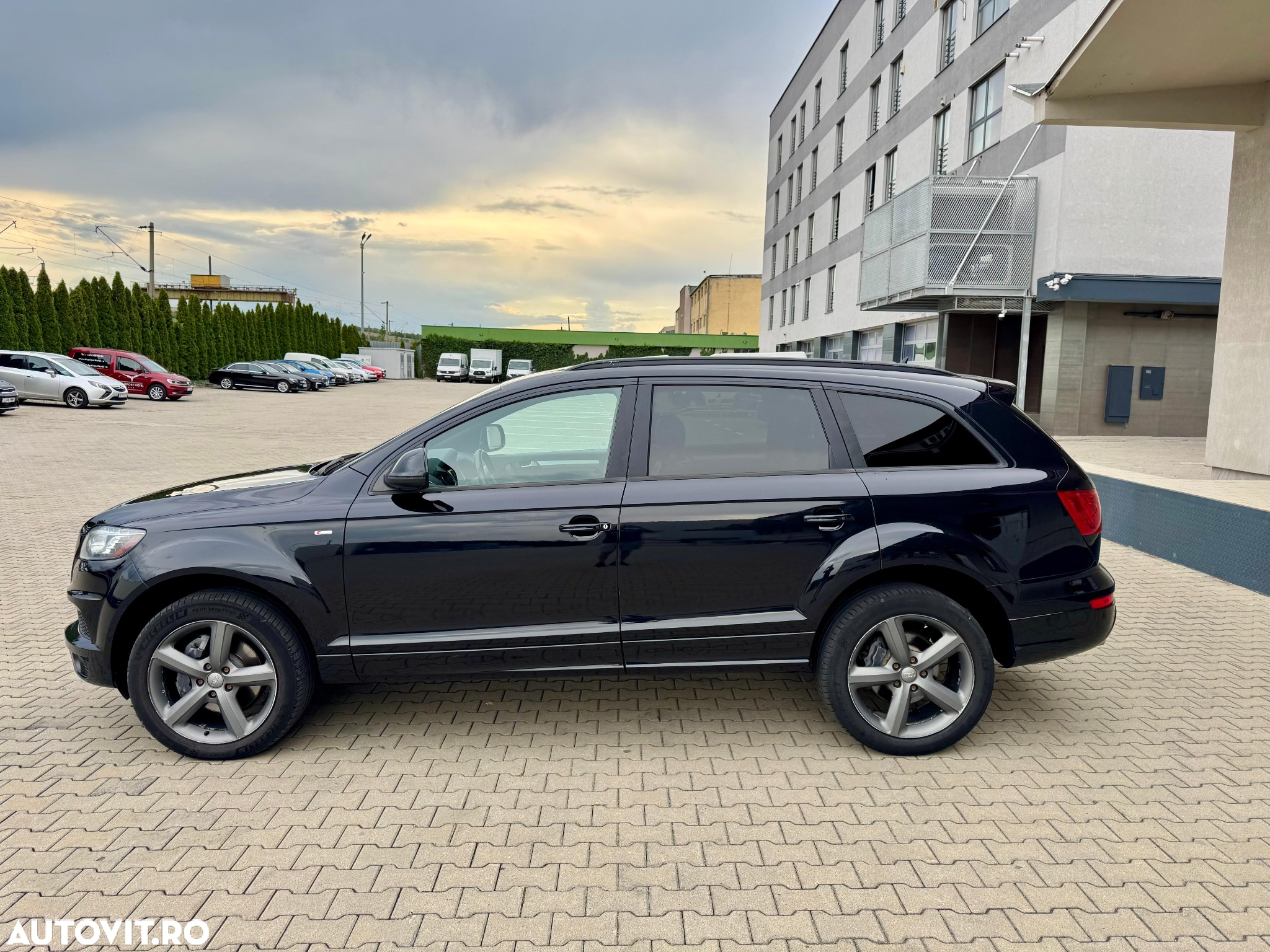 Audi Q7 - 10