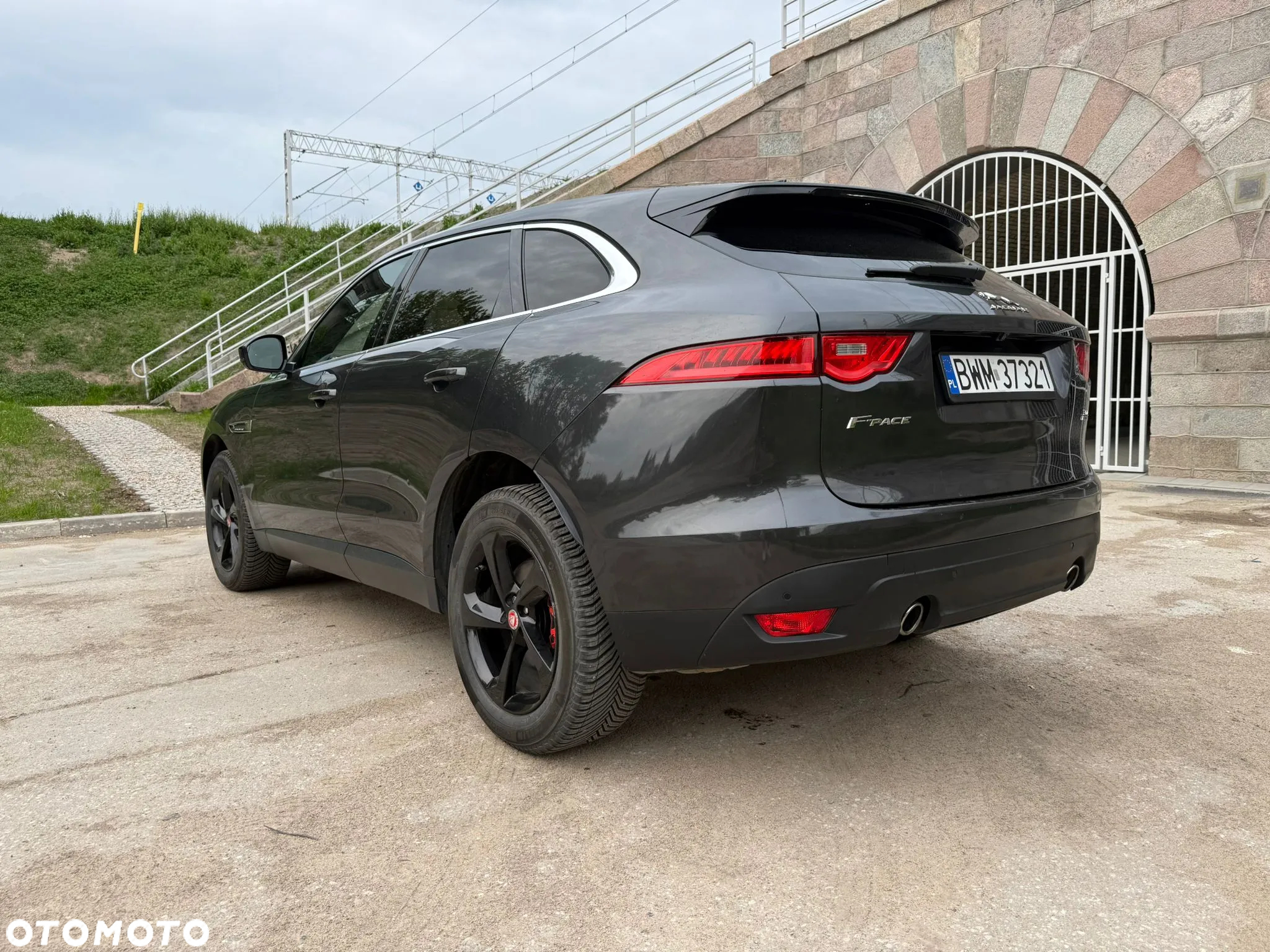 Jaguar F-Pace 30t AWD Prestige - 6