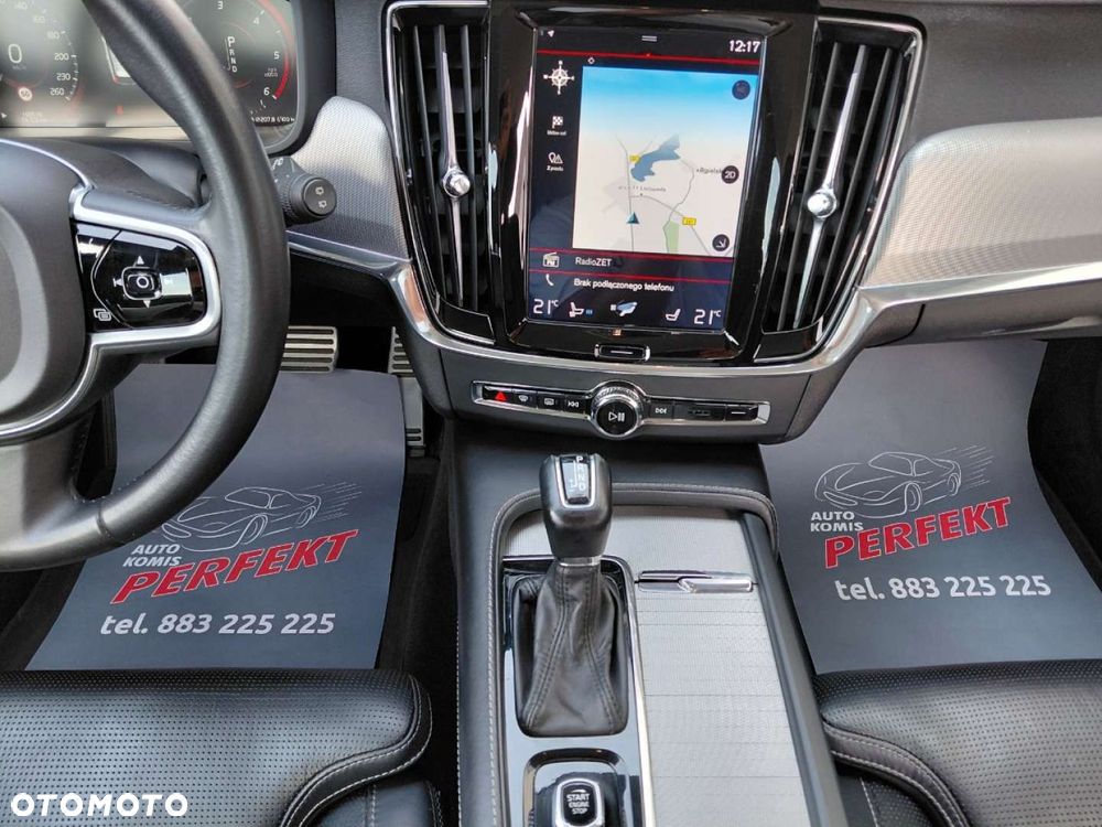 Volvo V90 Cross Country - 20