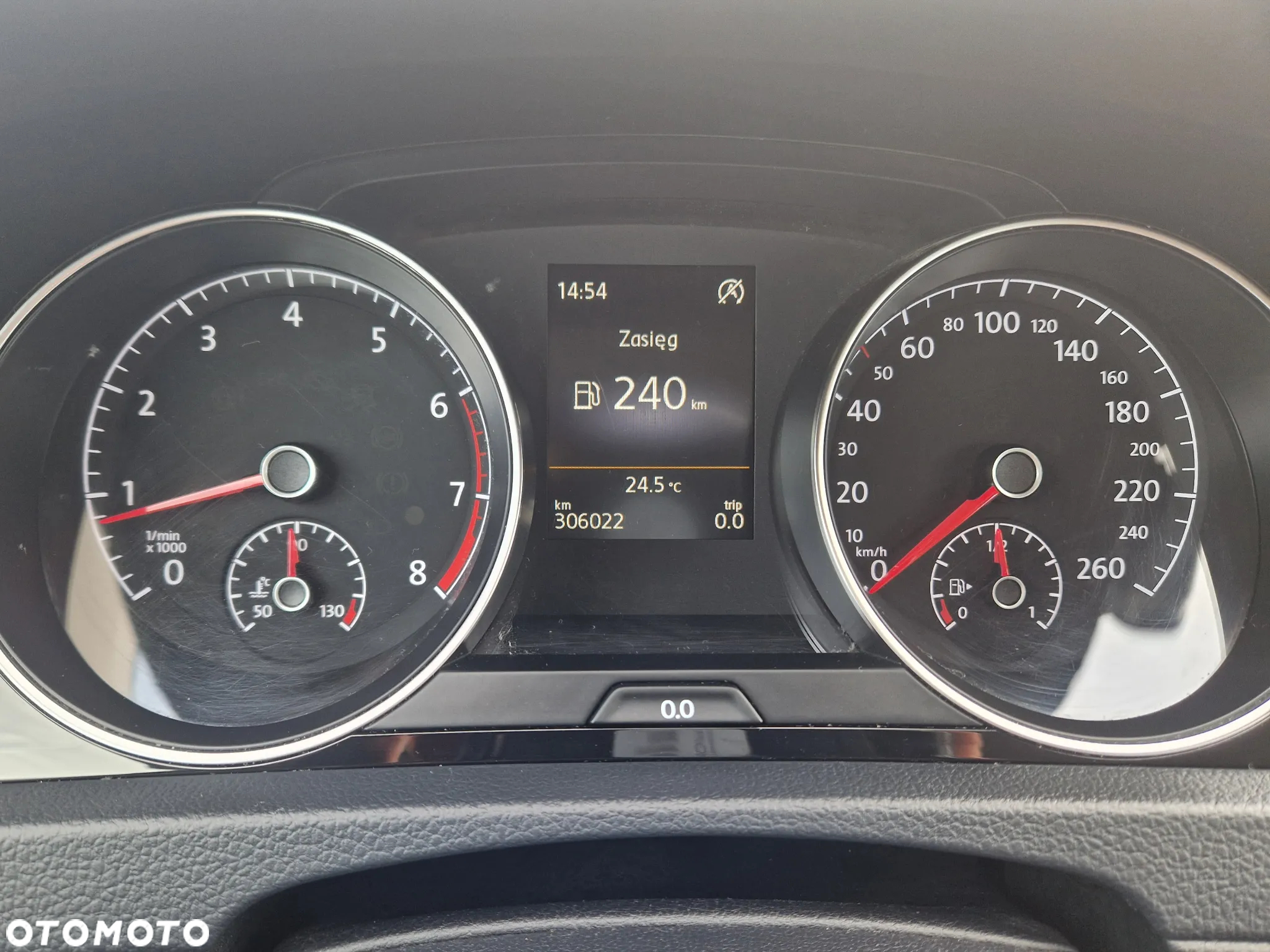 Volkswagen Golf VII 1.4 TSI BMT Highline DSG - 9