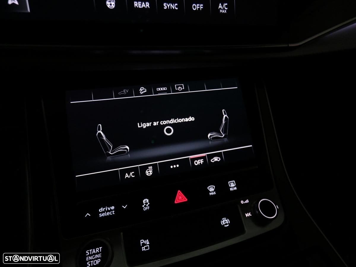 Audi Q7 55 TFSIe quattro S line Tiptronic - 34