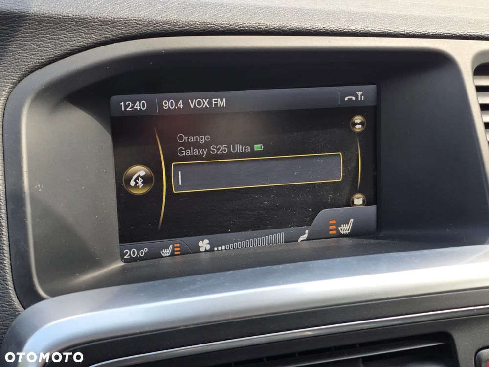 Volvo V60 D4 Geartronic Momentum - 26