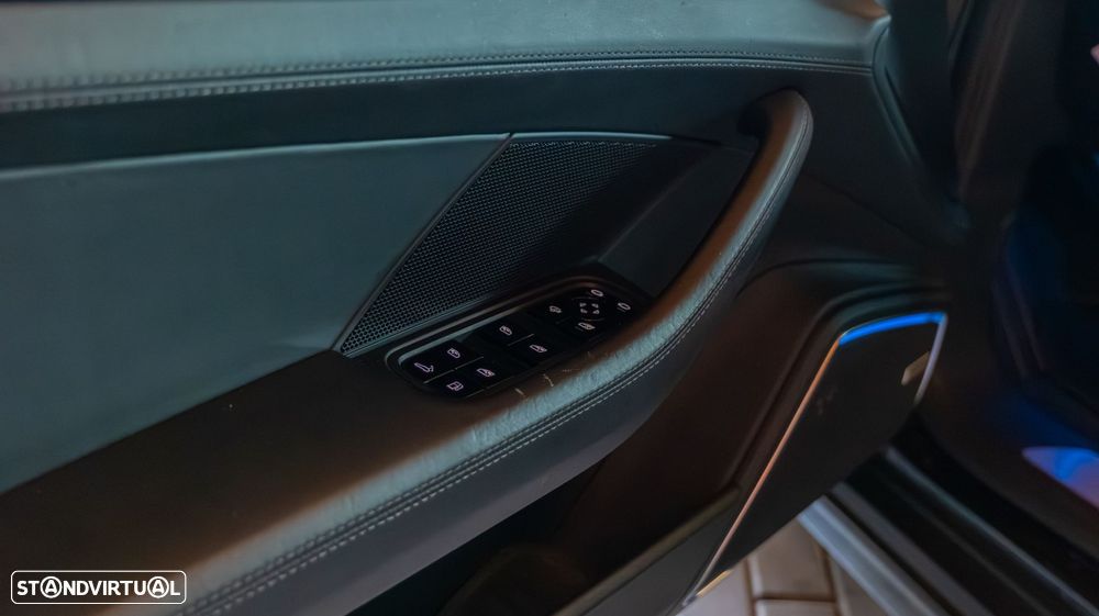 Porsche Panamera Sport Turismo 4 E-Hybrid - 17