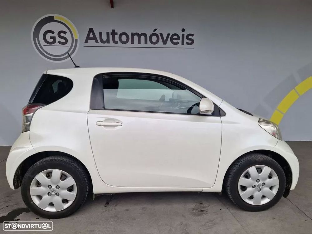 Toyota iQ 1.0 VVT-i - 6