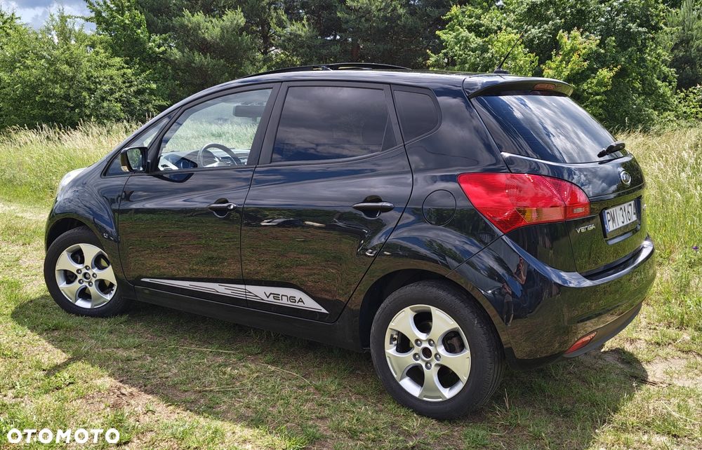 Kia Venga - 4