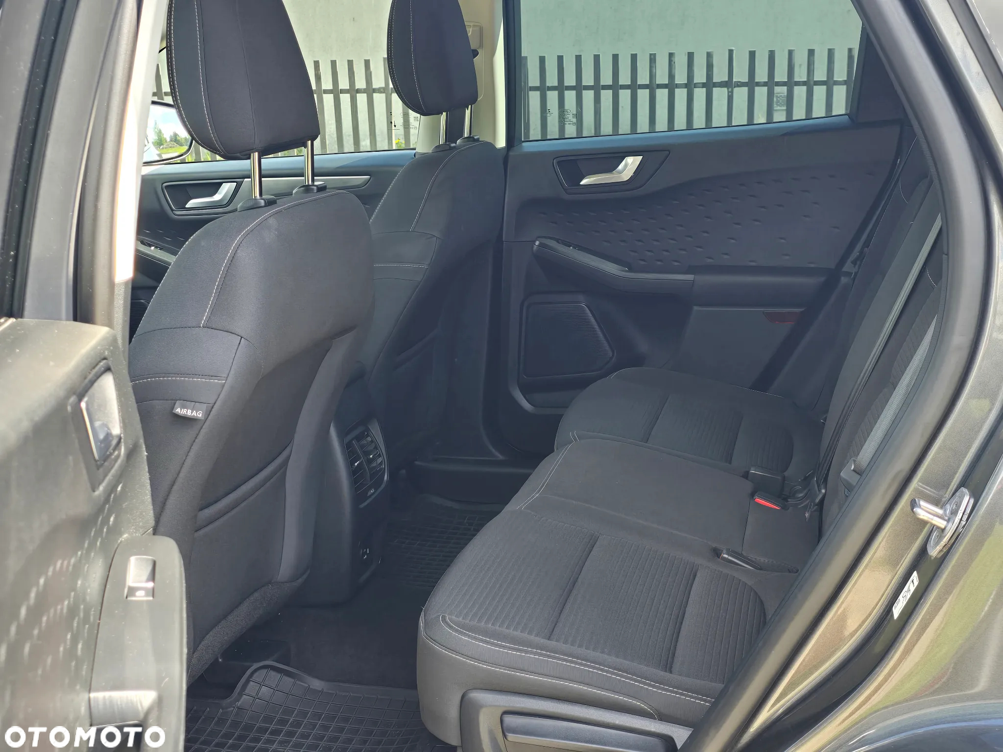 Ford Kuga 2.0 EcoBlue Hybrid TITANIUM - 12