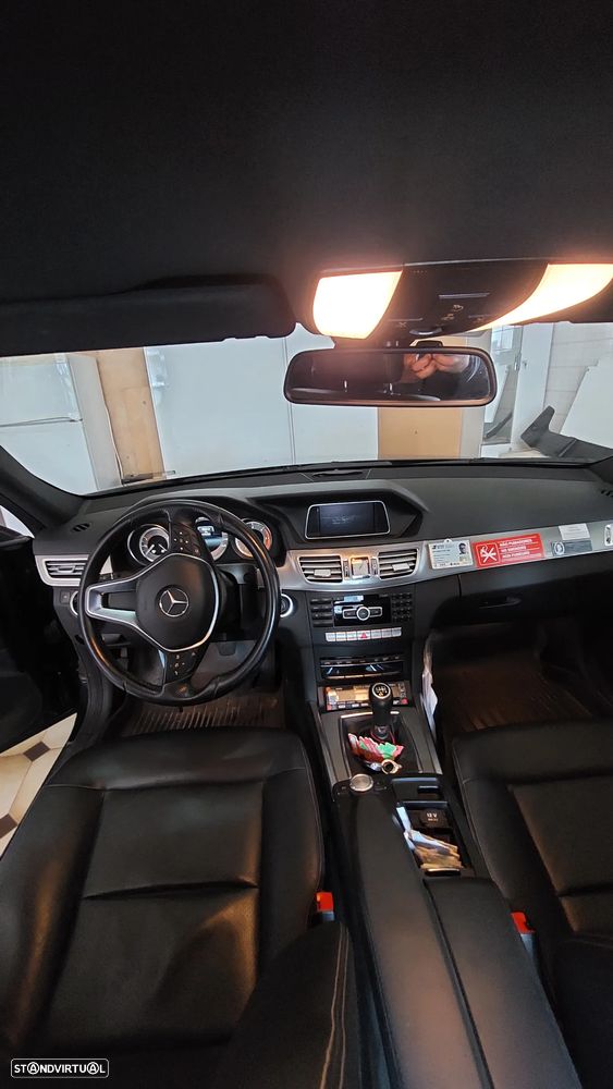 Mercedes-Benz 220 - 5