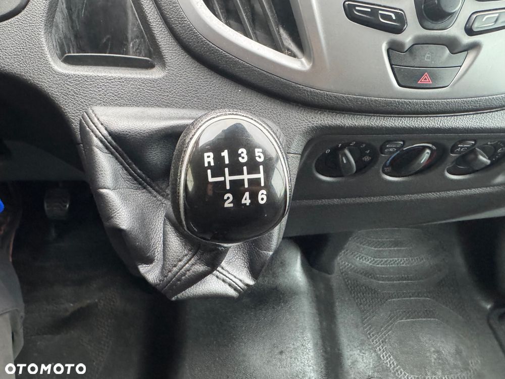 Ford TRANSIT - 23