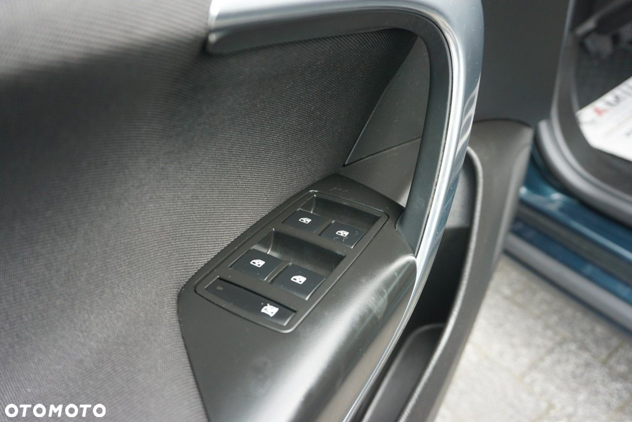 Opel Insignia - 8