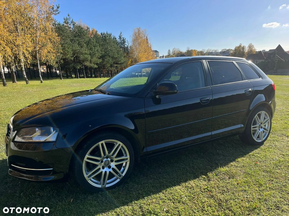 Audi A3 Sportback 1.6 Ambiente - 25