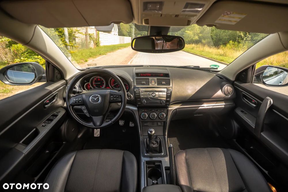 Mazda 6 - 8