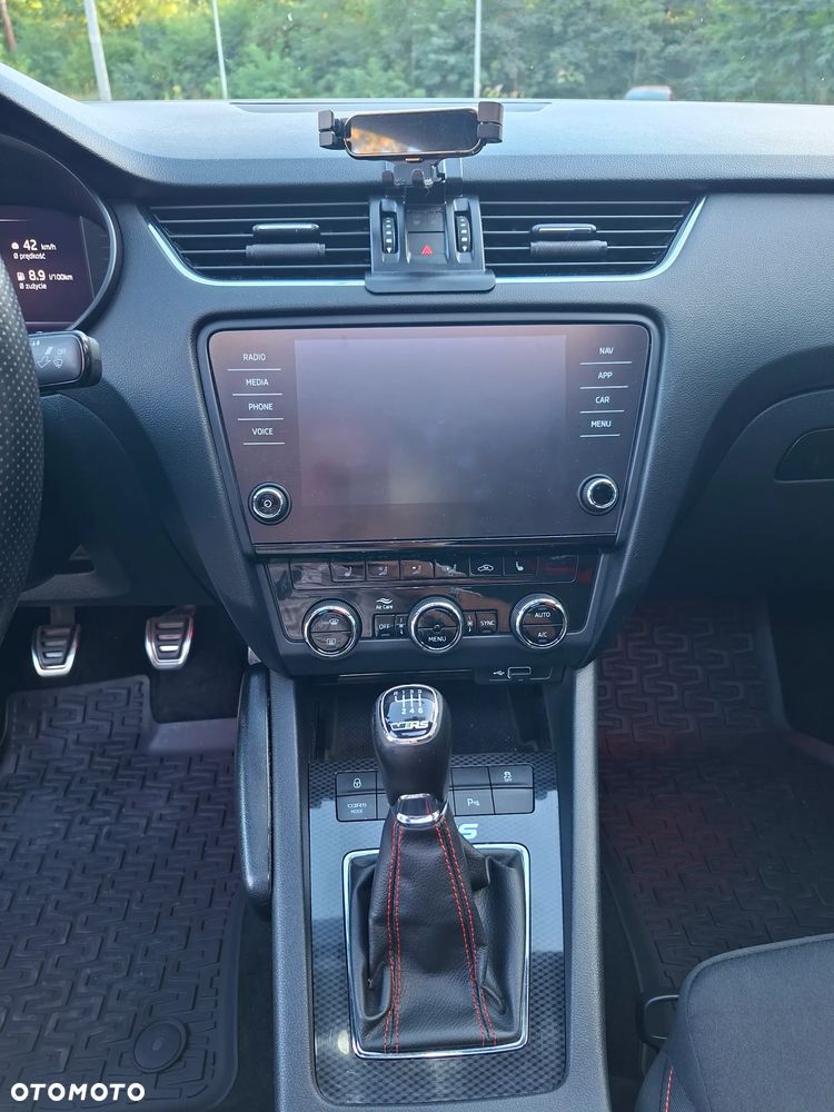 Skoda Octavia 2.0 TSI RS 245 - 12