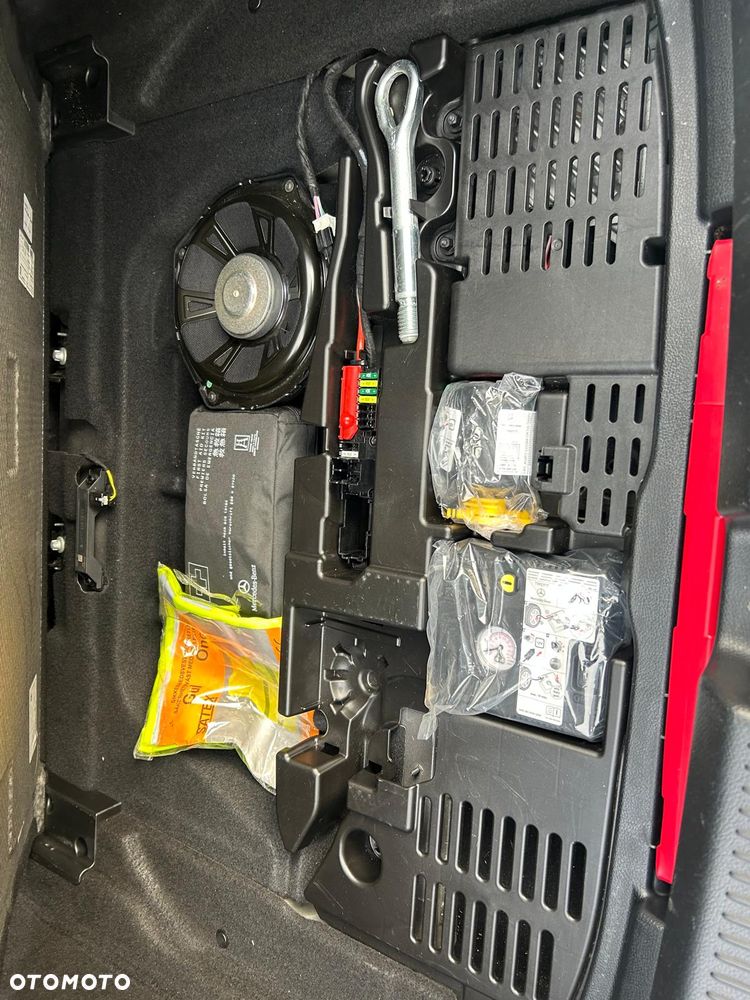 Mercedes-Benz Klasa A 200 7G-DCT Edition 2020 - 38