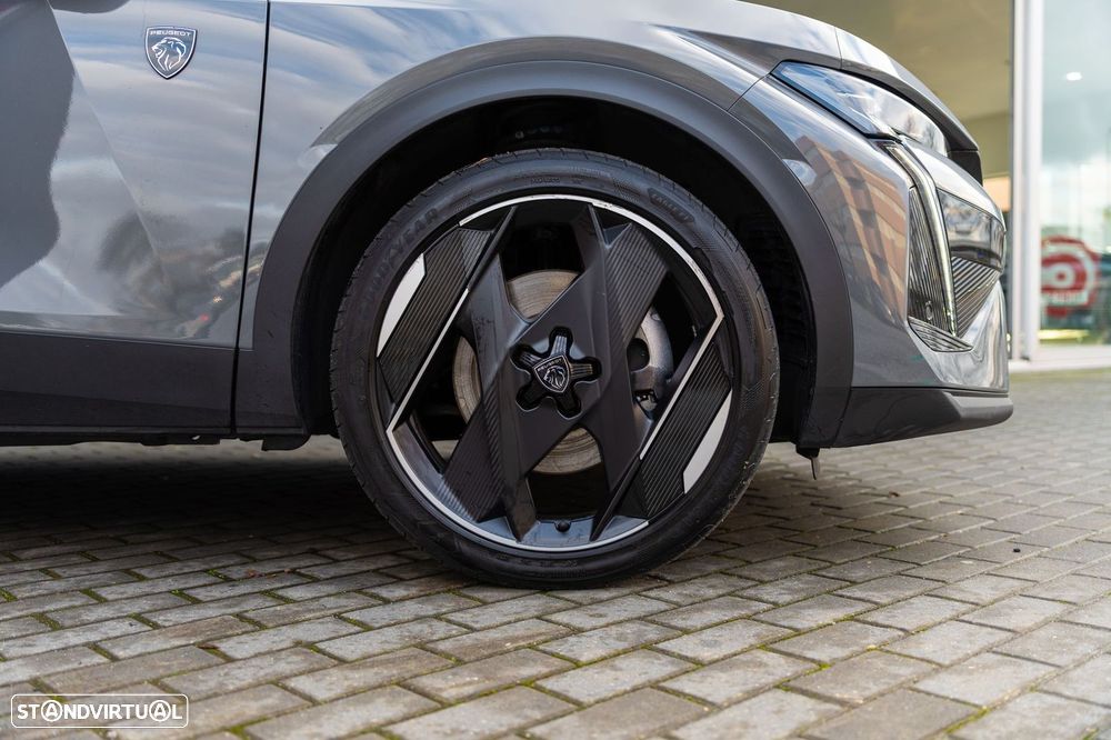 Peugeot 408 180 e-EAT8 GT - 42