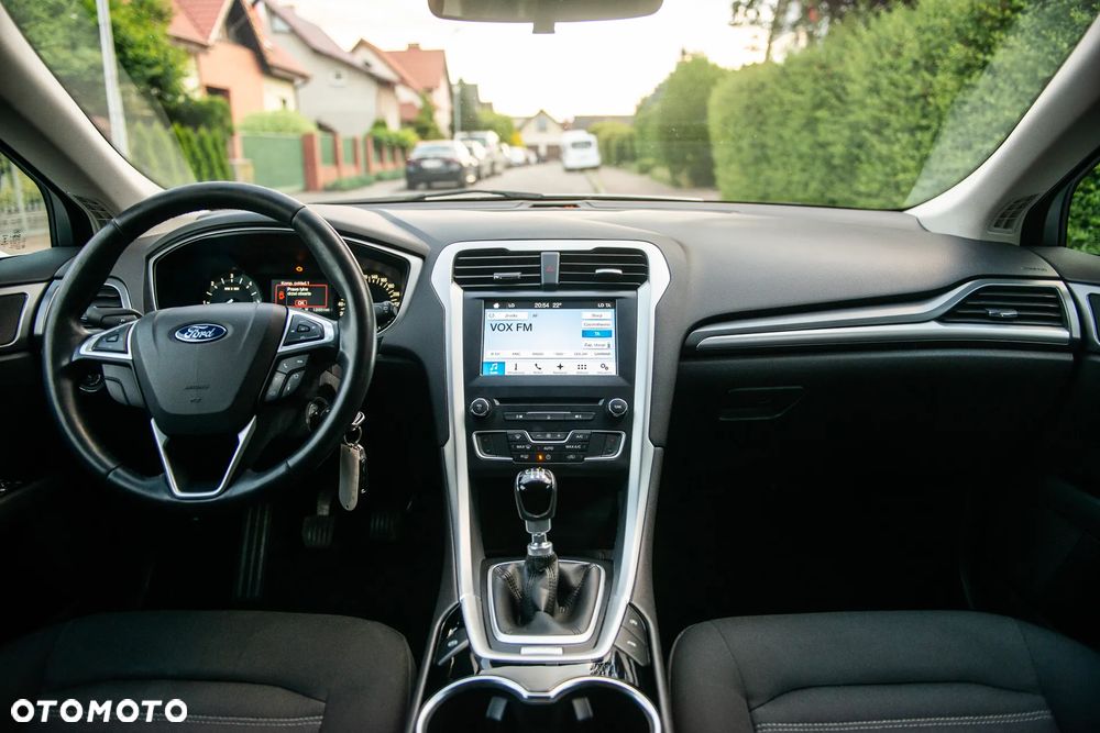 Ford Mondeo - 29