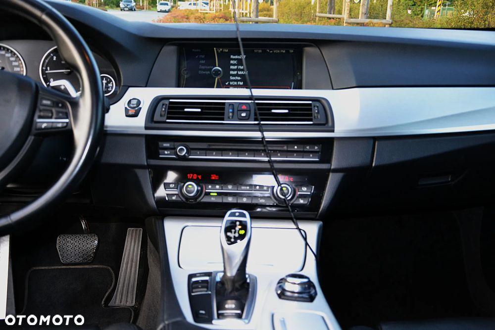 BMW Seria 5 520d Sport-Aut - 12