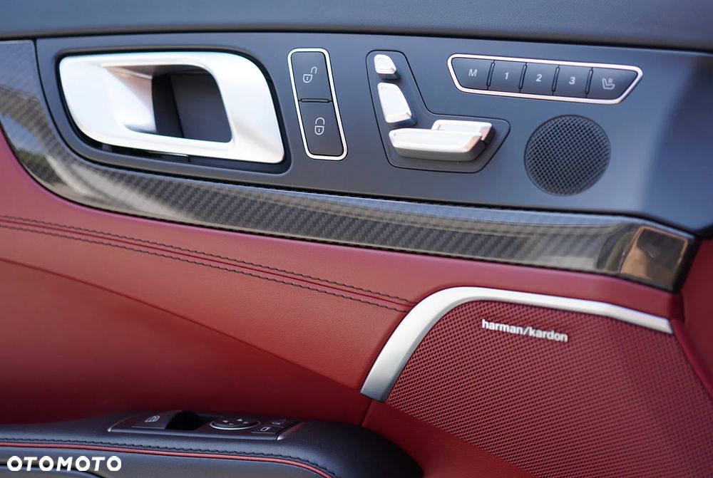 Mercedes-Benz SL - 13