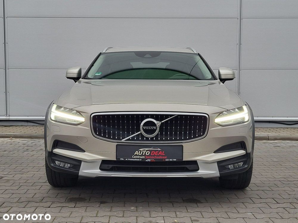 Volvo V90 Cross Country - 5