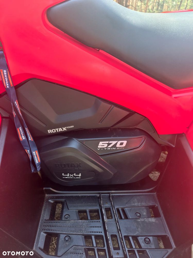 Can-Am Outlander - 12