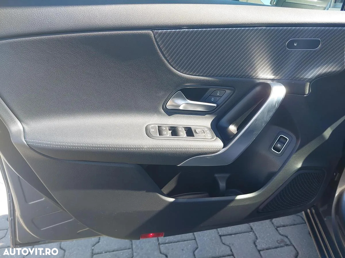 Mercedes-Benz A 180 MHEV 7G-DCT Sedan - 13