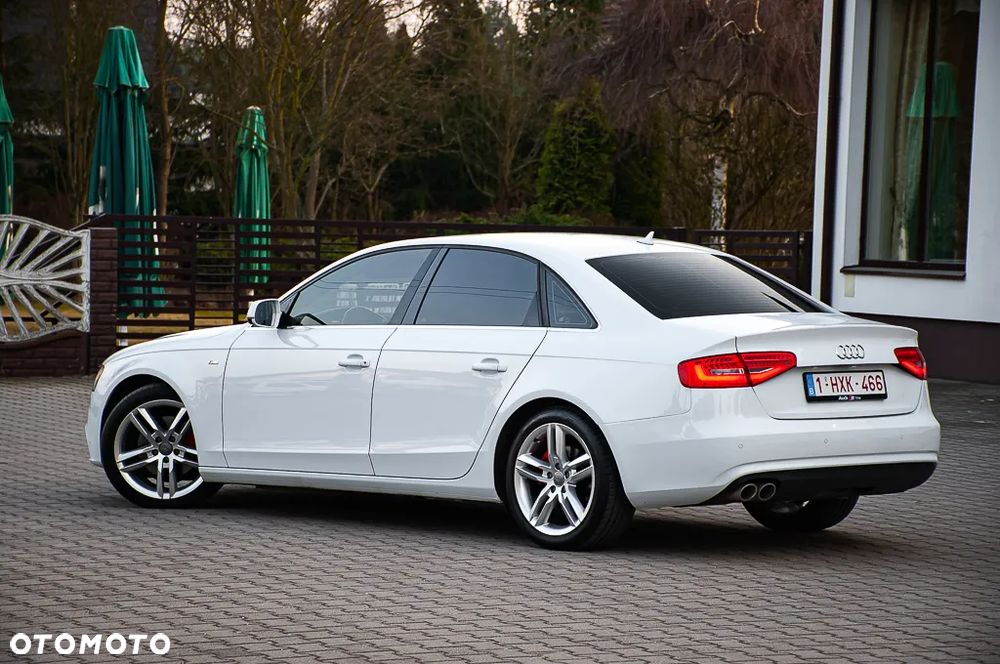 Audi A4 Limousine - 15