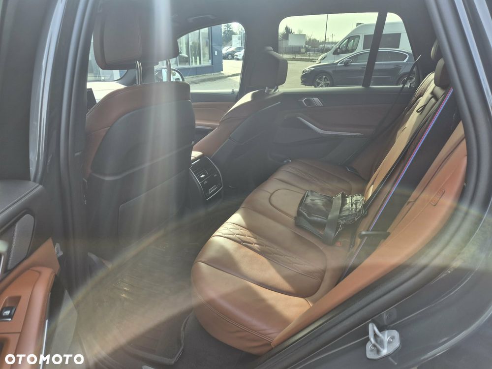 BMW X5 xDrive40i - 7