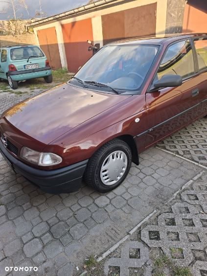 Opel Astra 1.4 GL - 4