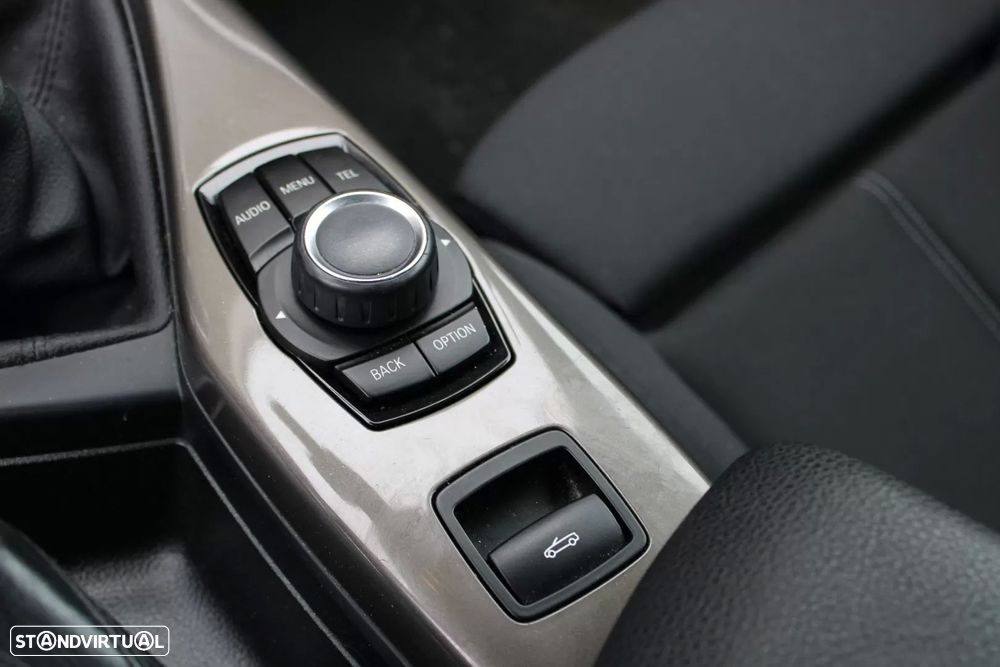 BMW 218 d Cabrio Line Sport - 26