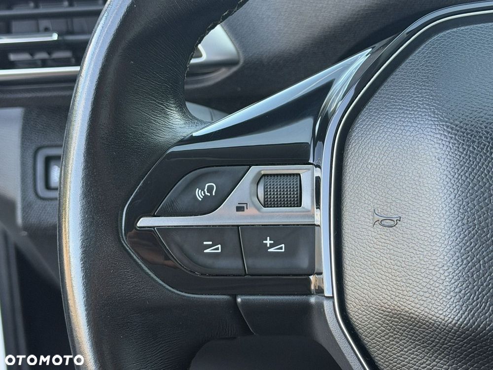 Peugeot 3008 PureTech 130 Stop & Start GPF Active - 21