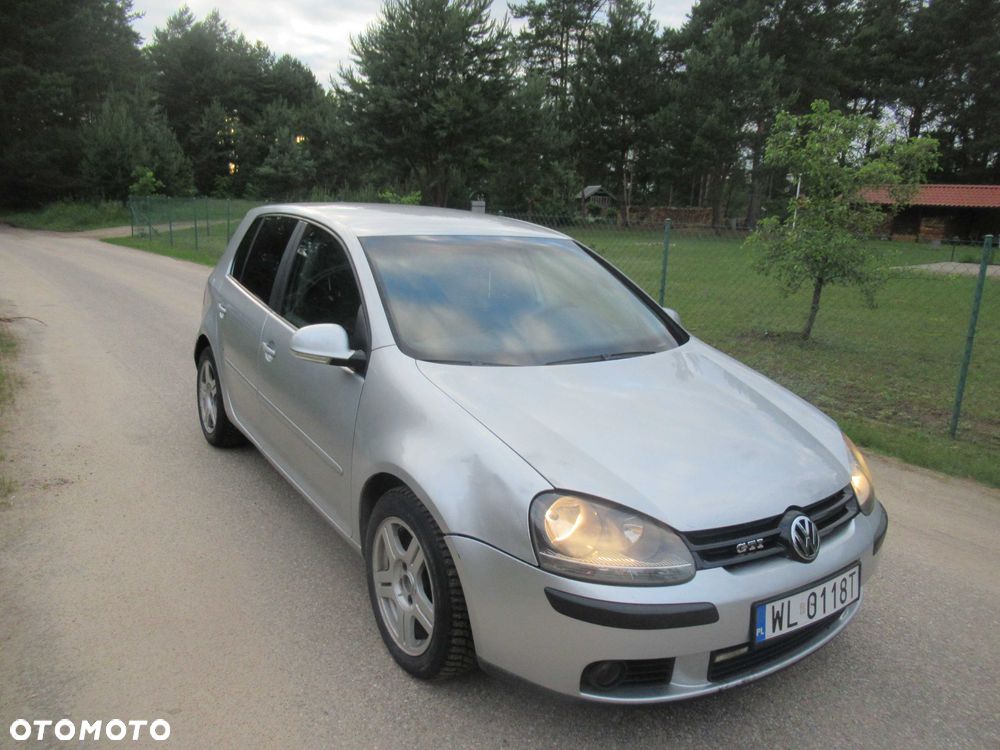 Volkswagen Golf - 6