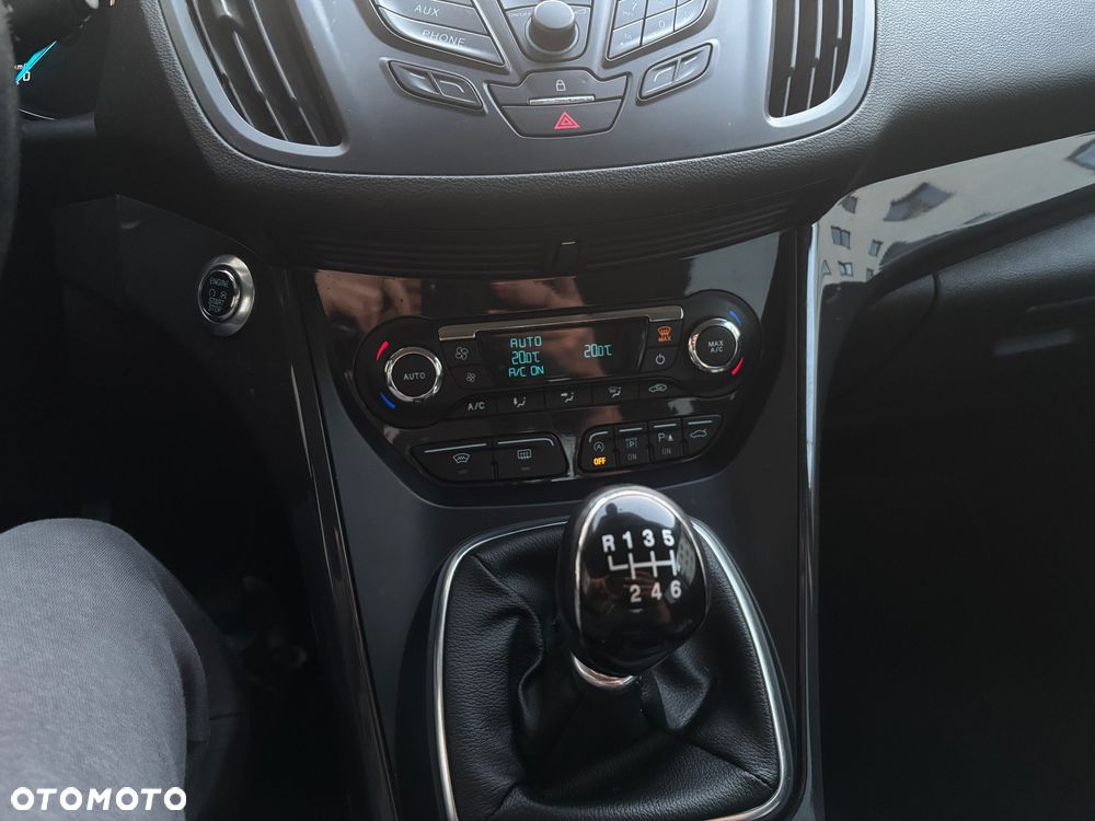 Ford Kuga 2.0 TDCi 4x4 SYNC - 8