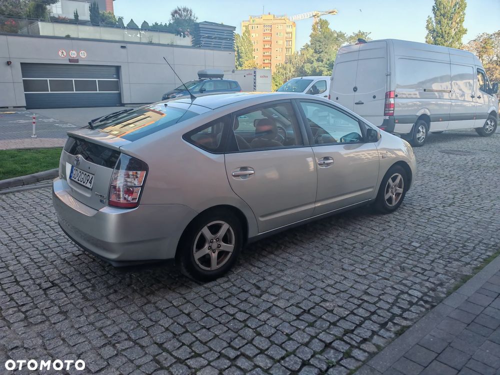 Toyota Prius 1.5 VVT-i Sol - 15