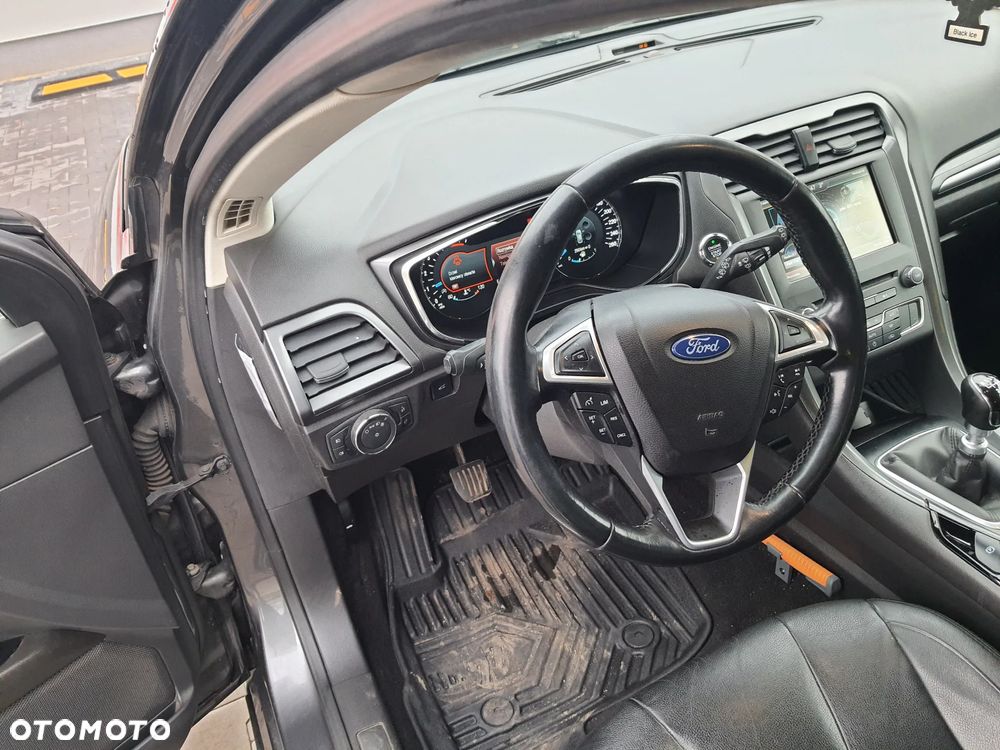 Ford Mondeo 2.0 TDCi Titanium - 24