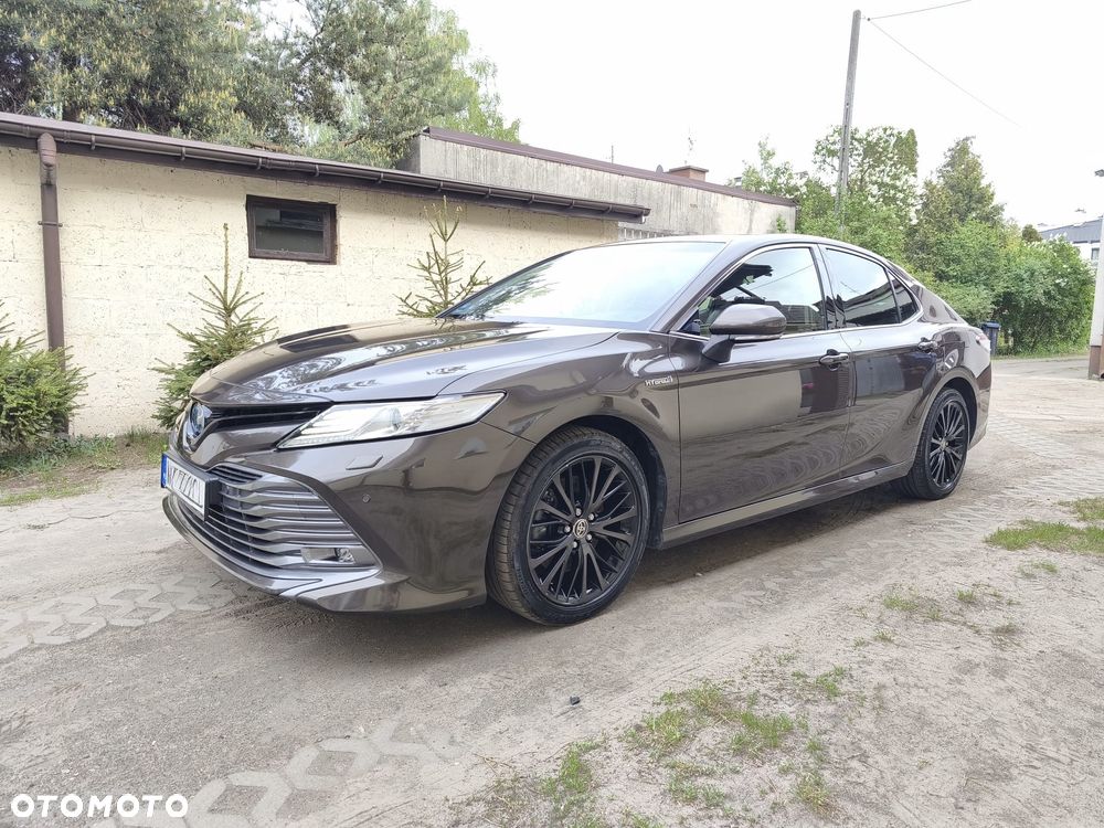 Toyota Camry 2.5 Hybrid Executive CVT - 1