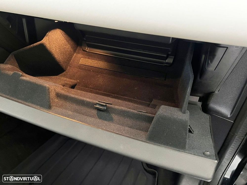 Land Rover Discovery Sport 1.5 I3 P300e AWD Dynamic SE - 19