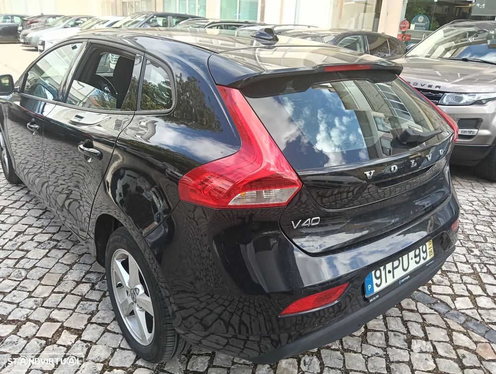 Volvo V40 1.6 D2 Momentum Eco - 5