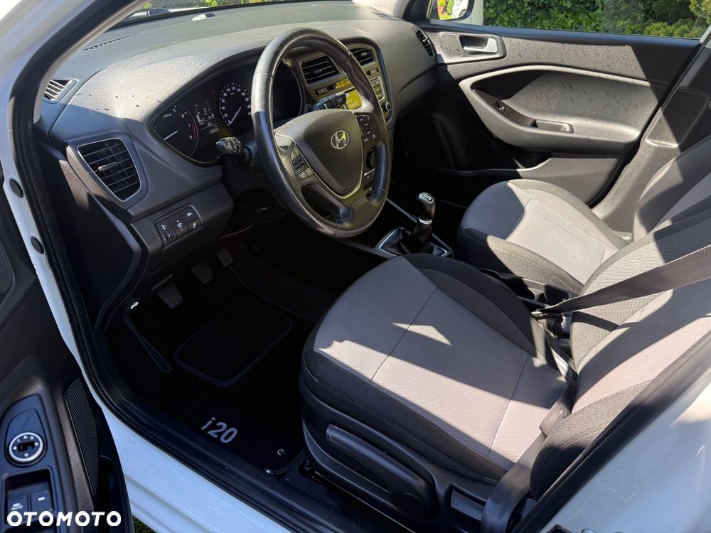 Hyundai i20 1.2 Comfort - 11