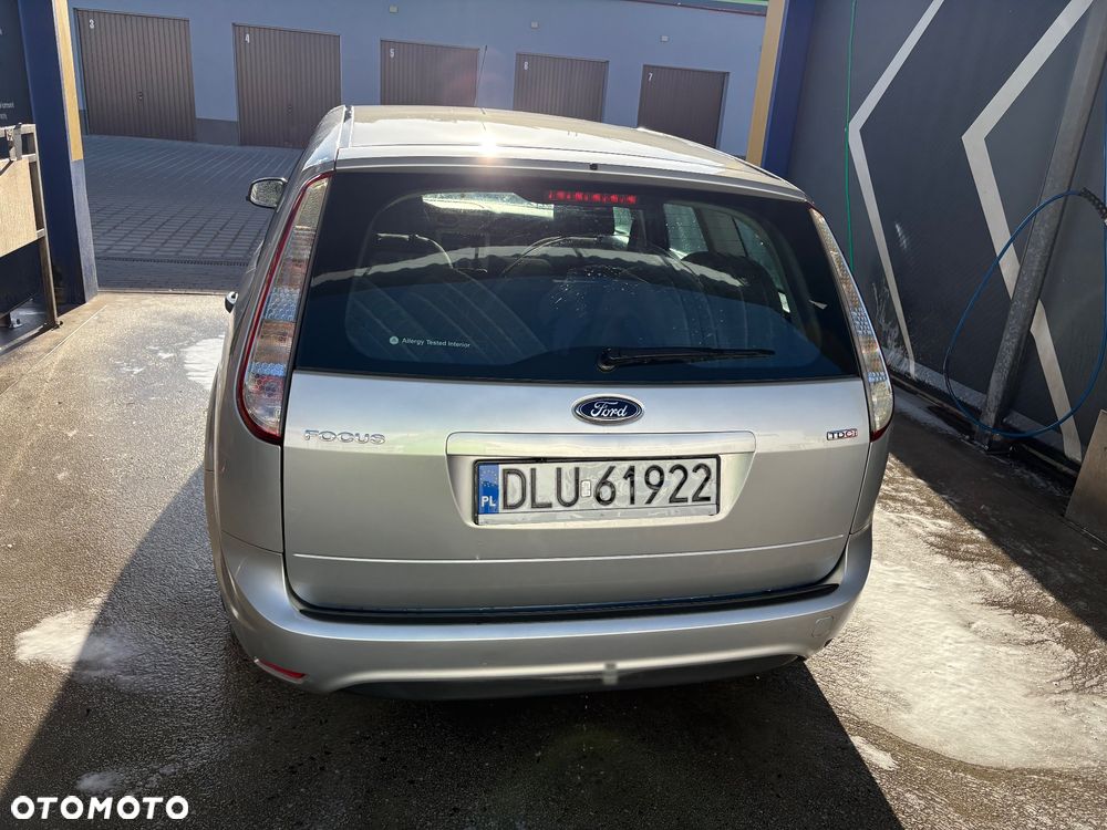 Ford Focus 1.6 TDCi cDPF Ambiente - 5