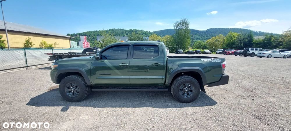 Toyota Tacoma - 8