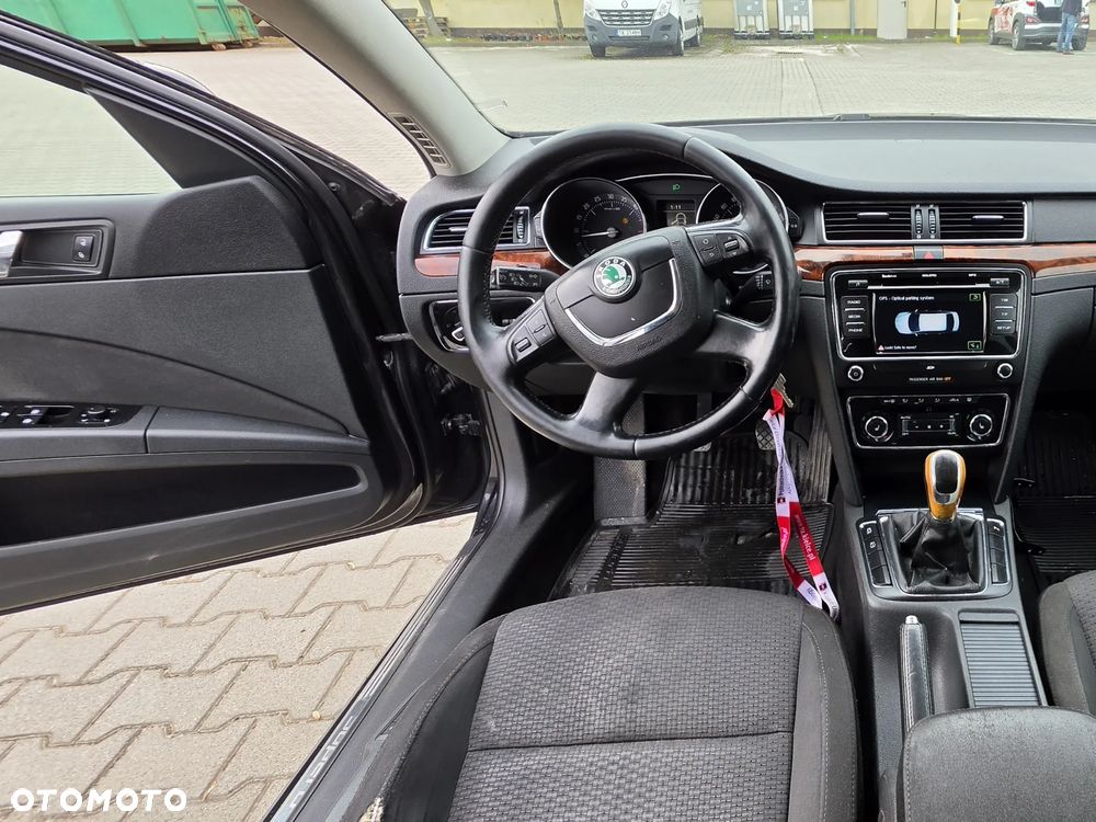 Skoda Superb - 11