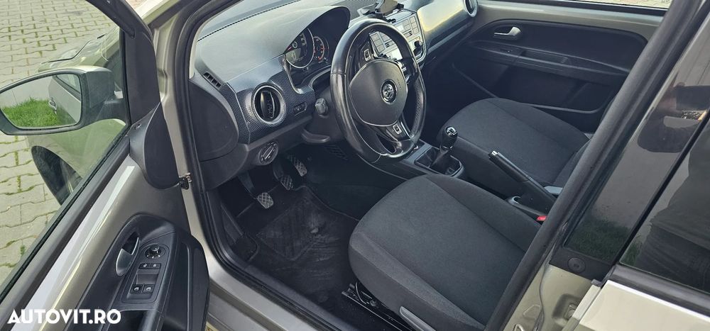 Volkswagen up! - 5