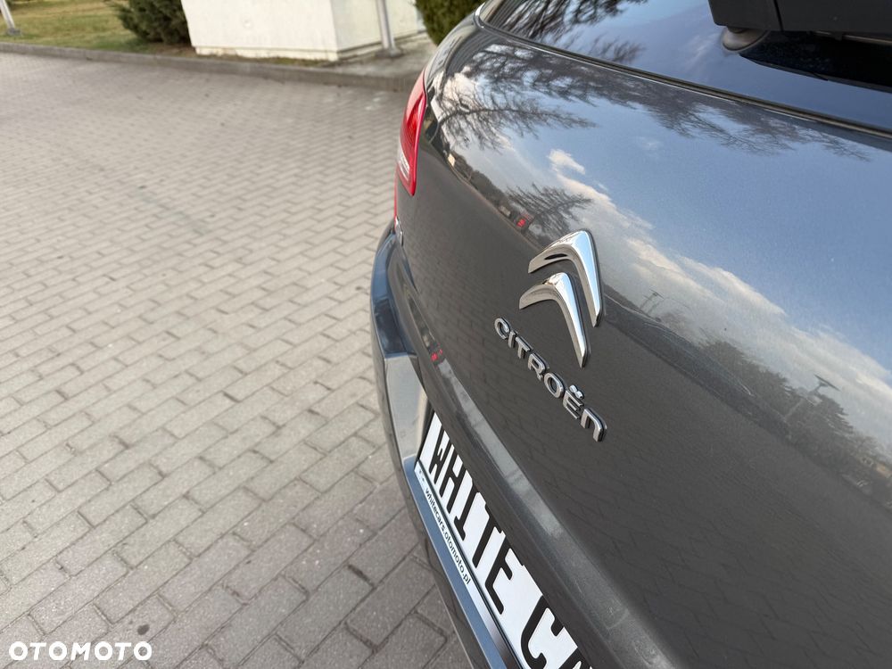 Citroën C4 e-HDi 115 Exclusive - 28