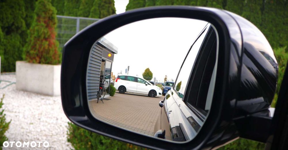 Land Rover Range Rover Sport - 28