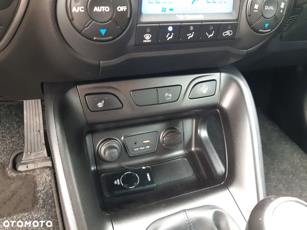 Hyundai ix35 1.7 CRDi Premium 2WD - 24