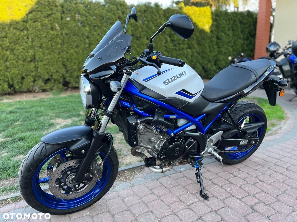 Suzuki SV - 8