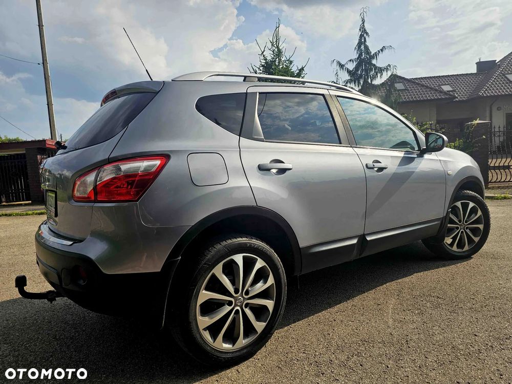 Nissan Qashqai 2.0 Tekna Premium CVT - 4
