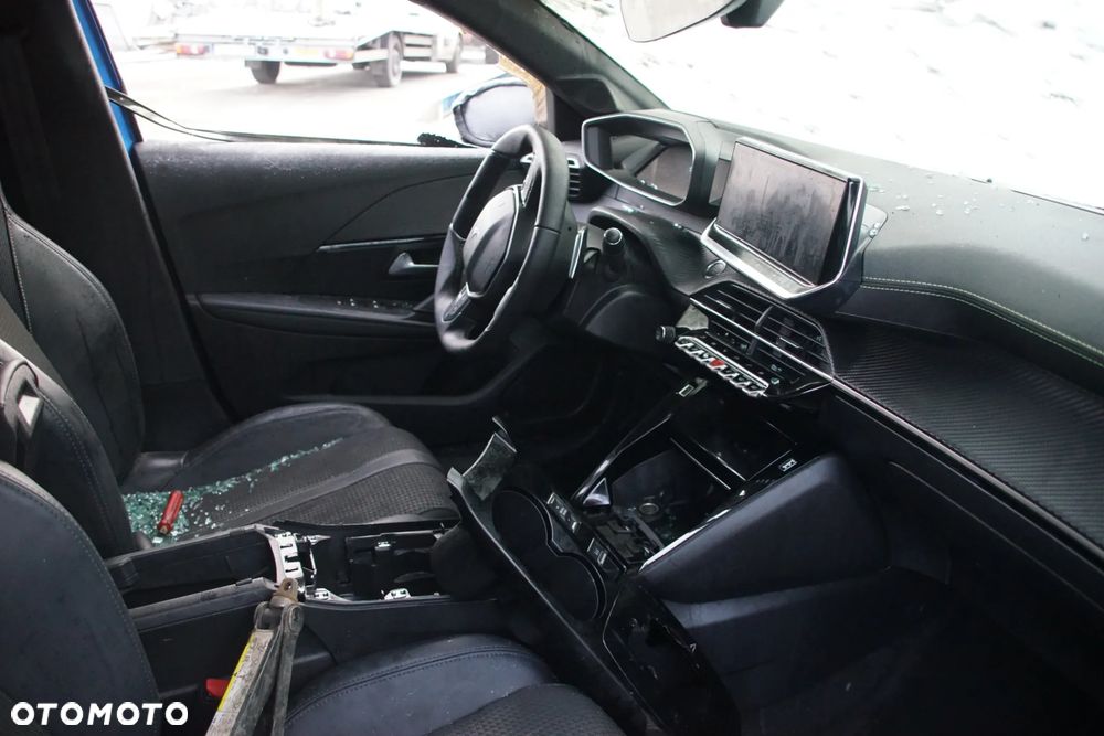 Auto na części - Peugeot 208 II GT Line 1.2 PureTech 101 KM HN05 9830759380 ESM 2020R Silnik Skrzynia Drzwi Szyba Klapa Zderzak Lampa Klamka Deska Kokpit Sterownik Moduł Czujnik Licznik Wyświetlacz Kierownica Panel - 14